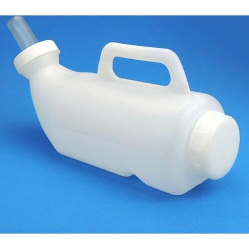 2L Cattle Bottle Feeding Is Thickened Calf Calf Cows Milk Jug Hand Horizontal Bottle Plastic Bottle Feeding Device