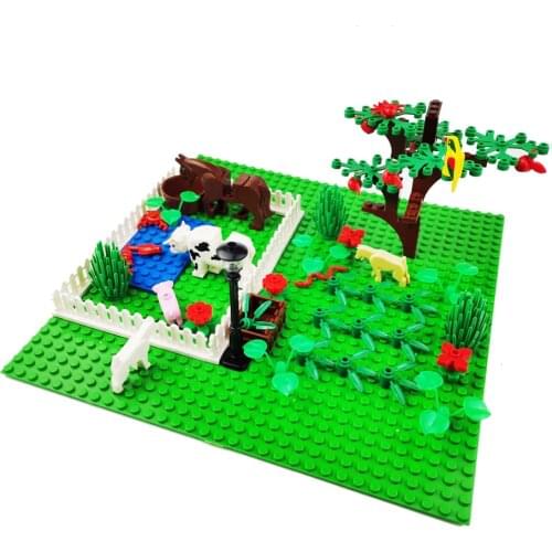 Pastizal Farm Pastureland and Fishing Baseplate 32x32 Small Dot Pâturages Animal Farmer Building Block Weideland