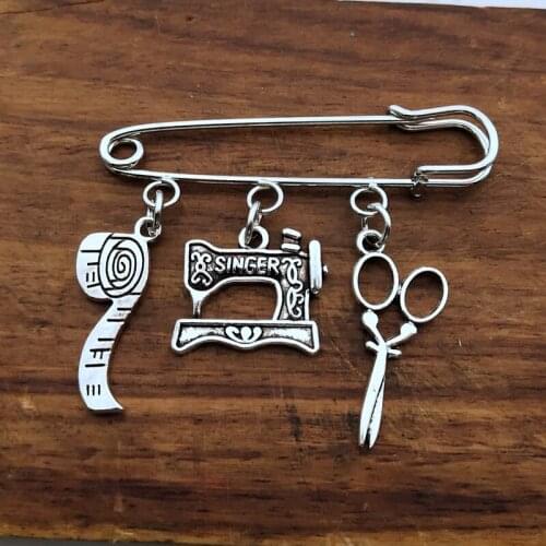 Sewing Machine Brooch, Seamstress Brooch, Quilters Brooch Silver Dres s Elegant Charming Jewelry