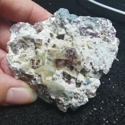 113gNatural purple fluorite and mica crystal stone decoration wheel vein repair can teach mineral collection ornaments