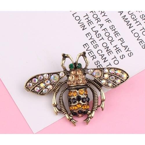 Vintage Rhinestone Bee Brooches for Women Cute Enamel Fly Insect Brooch Pins Fashion Jewelry Gift Formal Suit Accessories