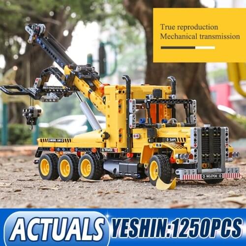 Mould King 17011 Heavy-duty Tow Truck Set High-Tech Road-block Removal Truck Trailer Toys Building Blocks Kids Christmas Gifts