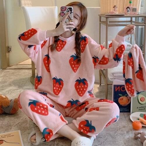 New Winter Women Flannel Pajamas Set Cartoon Round Neck Sleepwear Carrot Strawberry Duck Warm Pyjamas Home New Year Clothing