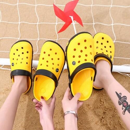 Summer Men Women Slippers Lovers Lightweight Beach Shoes Fashion Male Pool Sandals Bathroom Flip Flops EVA Material Beach Shoes