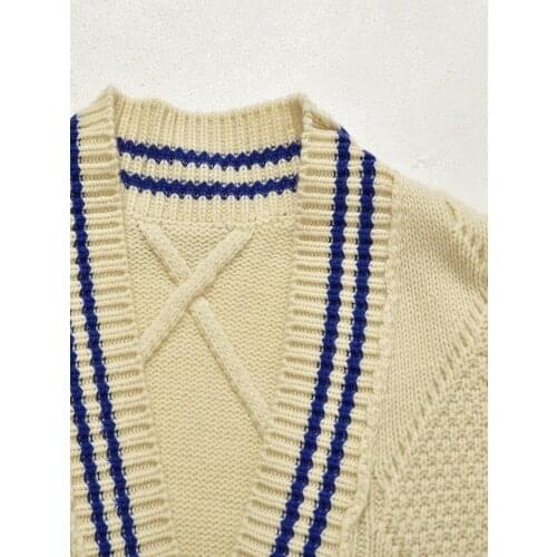 2020 Autumn and Winter New V-neck Single-breasted Sheep Wool Twist Knitted Cardigan Women