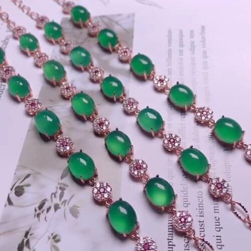 Jadery Bracelets With Pendants