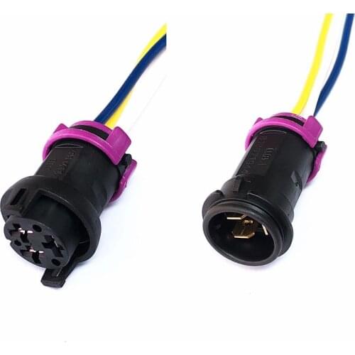 BAIC prestige M20 magic speed s2s3h2 electronic fan plug connector Wuling electronic fan plug connector