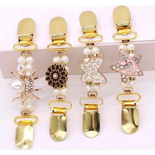 Shawl Brooch Cardigan Clips For Women Collar Retro Pearl Crystal Duck Clip Buckles Garters Accessories Jewelry Gift