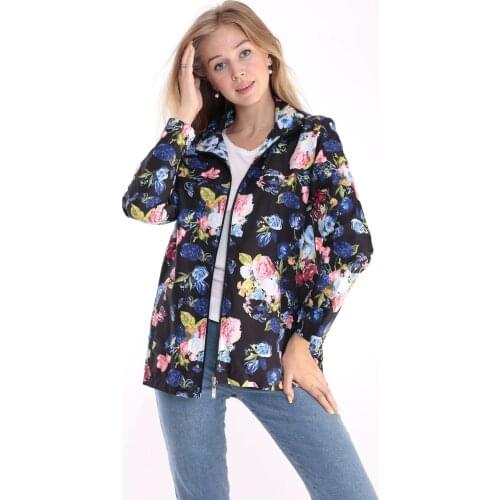 Waterproof Pocket Zipper Hooded Pattern Thin Raincoat