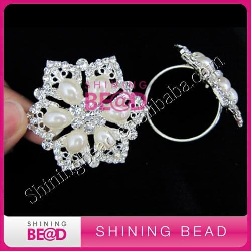 Flower pearl rhinestone napkin ring for wedding table decor,free shipping,hot sale crystal napkin ring with pearl