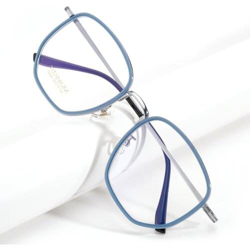 2021 New Square Titanium Glasses Frame Women Optical Myopia Prescription Eyeglasses Frame Men Lady Big Box Luxury Brand Eyewear