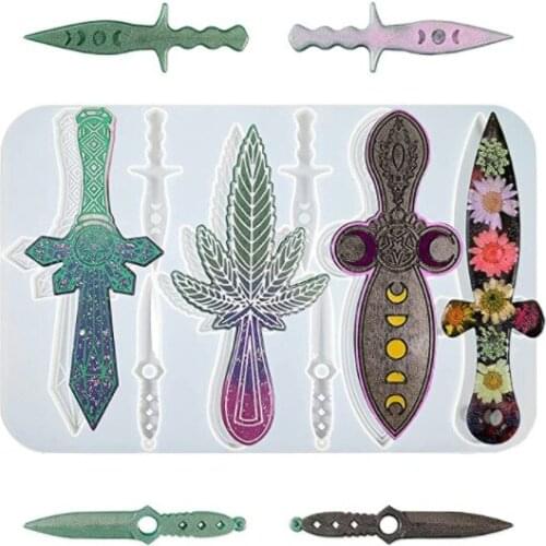 Diy Crystal Epoxy Mold Self-defense Short Sword Knife Sword Ornament Key Chain Pendant Resin Small Sword Silicone Model