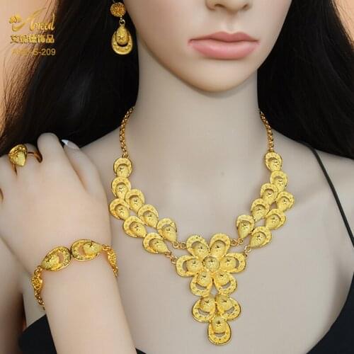 Nigerian Beads Necklace Jwellery Sets Dubai Gold Wedding Choker Ladies Earring Set Stainless Steel Jewelry Woman Brands Luxury