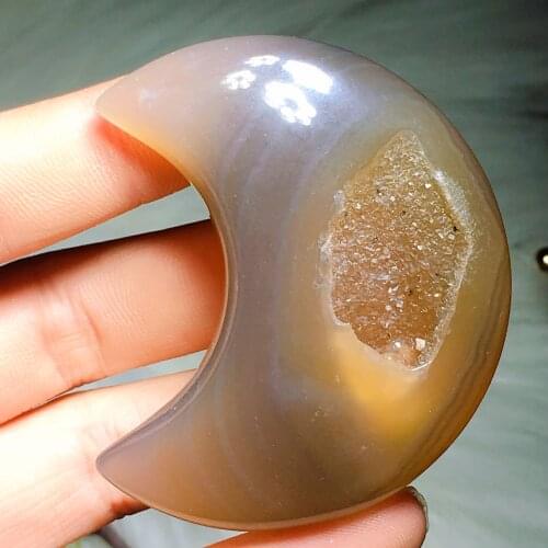 Agate cluster moon