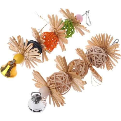 Colorful Parrot Chew Strands Bite Teeth Griiding Ball Bell Attractive Bird Parakeet Toys