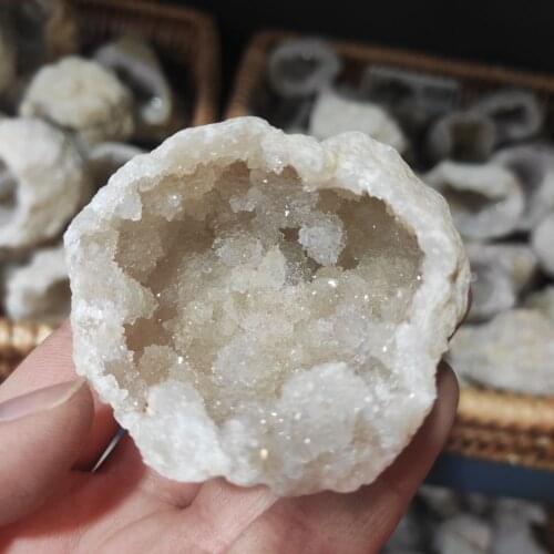 Natural white Agate Geode Slice Quartz Crystal Cluster Minerals Reiki Healing Crystal Home Decoration