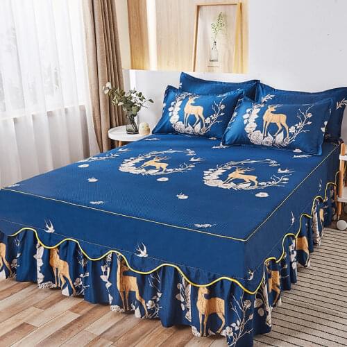 Fashion Floral Bedspread Brushed Sanding Bed Skirt King Queen Size Soft Comfortable Layer Cover Bed Double