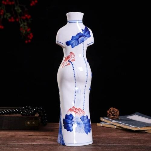 2021 New Hand-painted Blue And White Porcelain Cheongsam Figure Ornaments Jingdezhen Craft Decorative Vase