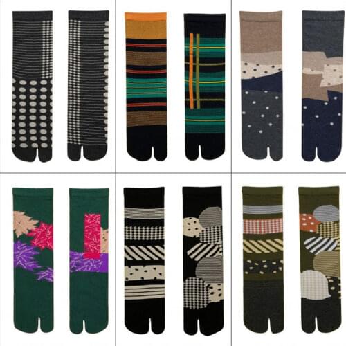 Japanese Jacquard Two-Toed Socks Women Creative Cartoon Stripes Geometric Split Toe Socks Cute Sandals Tabi Sock