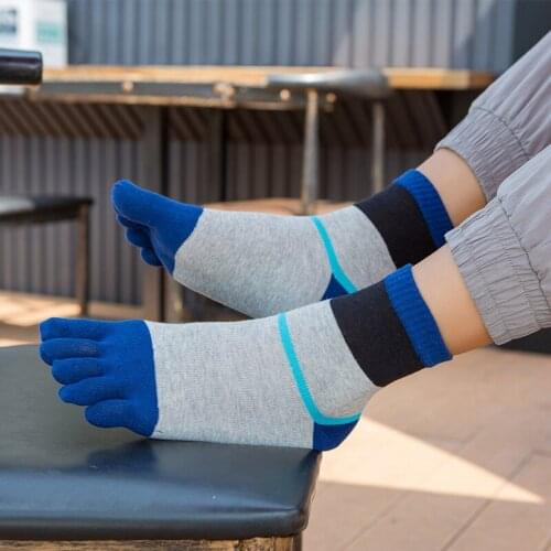 5 Pairs Mens Striped Toe Socks Harajuku Breathable Cotton Patchwork Casual Mid-calf Five Fingers Crew Sock Man Boys Short Sox