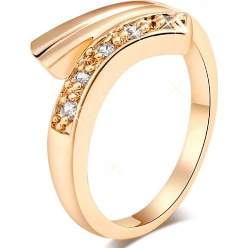 Luxury zirconia Rings female popular Cute Austria Crystal Cross Rings Micro Pave Crystal Gold-Color Rings for Women Wholesale