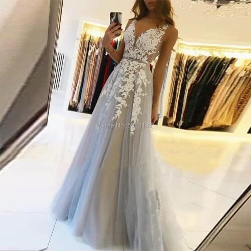 V Neck Silver Grey Wedding Dresses with Ivory Appliques Sexy Off Shoulder Open Back Floor Length Bridal Gowns Vestido de Noiva