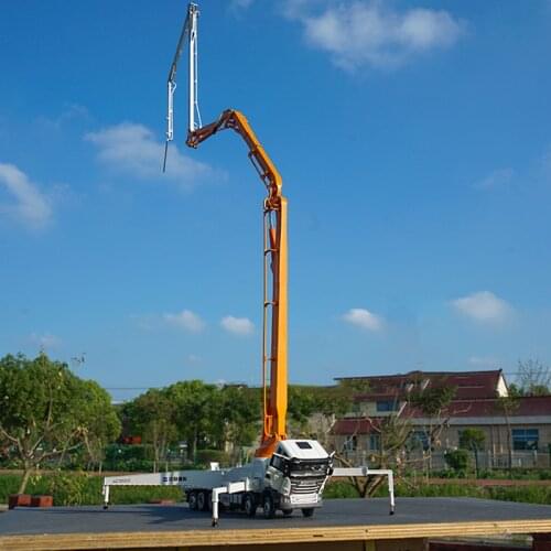 1:24 scale heavy truck HOWO Mine King 70T dump truck alloy model engineering vehicle model children toys collection display