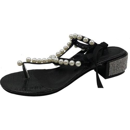 2019 New Pearl Sandals Female Bohemian Beach Shoes Thick With Toe Versatile With The Resort Seaside Straps