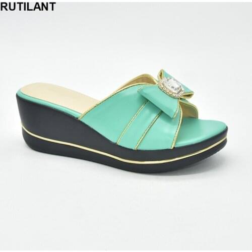 Wedding Shoes for Women Bride Ladies Dress Shoes Decorated with Rhinestone Platform Closed Toe Heels Plus Size Women Shoes 42