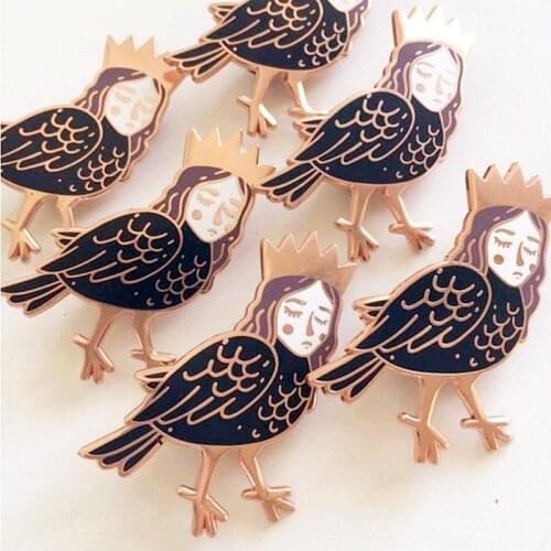 Beast and Tales Crow Crown Girl Brooch Pins Enamel Metal Badges Lapel Pin Brooches Jackets Jeans Fashion Jewelry Accessories