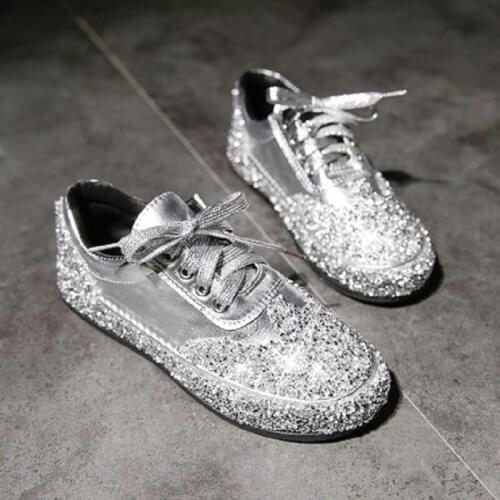2020 new Korean version of shallow mouth Harajuku flat shoes fashion shiny diamond rhinestone silver flat casual shoes