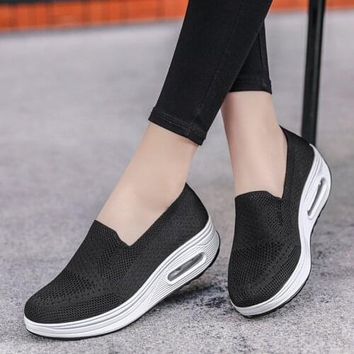 Women Flat Shoes Black Shoes New Light Walking Socks Sneakers Summer Casual Chaussures Femme Casual Shoes