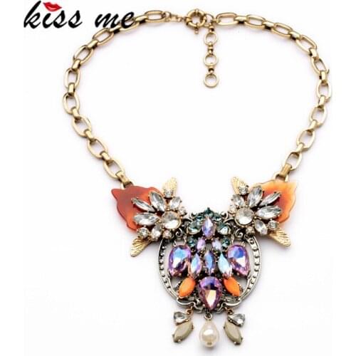 KISS ME New Design Boho Ethnic Women Accessories Fashion Elegant Resin Stone Plant Pendant Bold Luxury Necklaces Pendants 2017