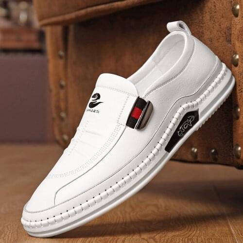 Autumn Soft Flats Mens Casual Shoes Hand Sewing Loafers Shoes for Man Luxury Comfortable Men Sneakers Shoes Canvas Slip On