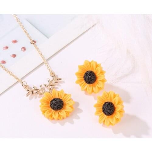 Fashion Simple Sunflower Golden Leaf Chain Necklace Stud Earring Set Alloy Charm Jewelry Sets For Women