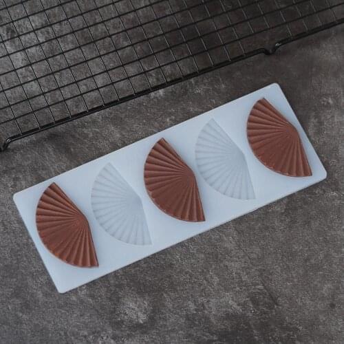 Fan Shape Silicone Mold Cake Decorating Tools Wavy Fan Shape Chocolate Transfer Sheet Baking Stencil Chablon