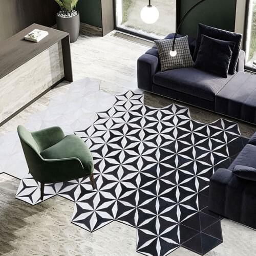 Irregular Black and White Luxury Cowhide Patchwork Rug Big Size Natural Cow Skin Leather Carpet for Decoration Bedroom Carpet