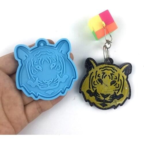 R2LE 3168 Tiger Head Keychain Silicone Mold with Hole Keyring Pendant Handmade Valentines Day Gift Jewelry