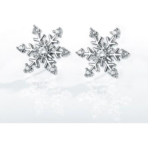 Women Exquisite Temperament Snowflake Zircon Earrings Sweet Christmas Crystal Stud Earrings Elegant Silver Snowflake Jewelry