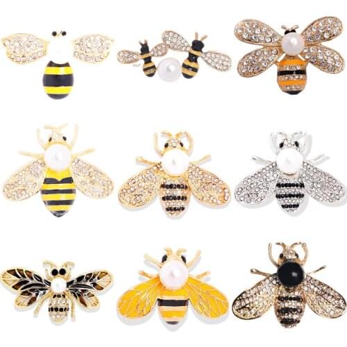 A pack of 12 Summer new lovely insect bee Brooch small animal fashion womens dress Scarf Hat Pin Badge exquisite gift