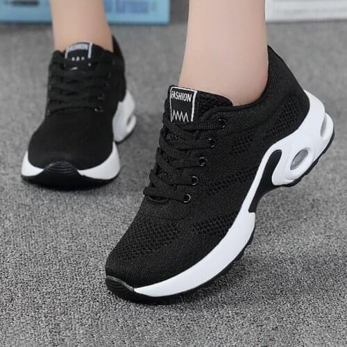 Womens Plus Size Sneakers Lightweight Comfortable Cushioned Casual Sports Shoes Fashionable Outdoor Running Shoes 35-42