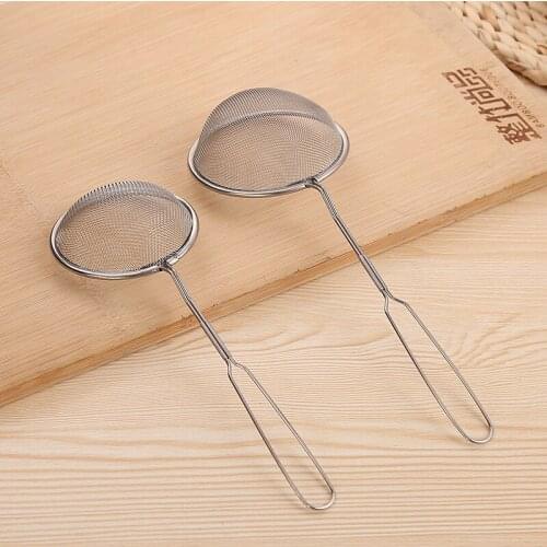 Kitchen stainless steel filter mesh spoon Hangable grease filter spoon Household oil residue small colander