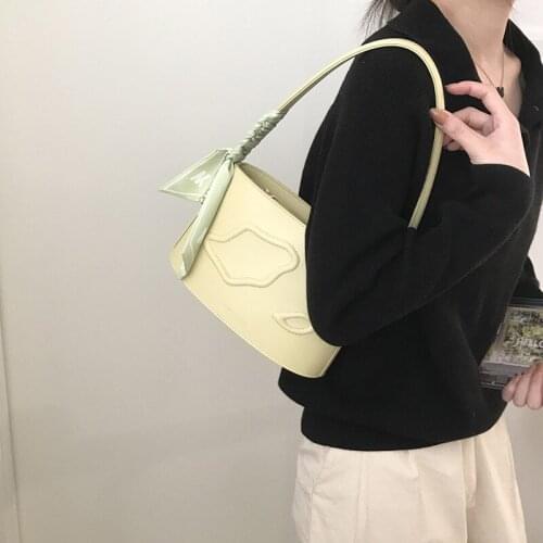 Solid Color Designer Luxury French Niche Bag Female 2021 New Underarm Bag Texture Western Style Wild Bucket Bag