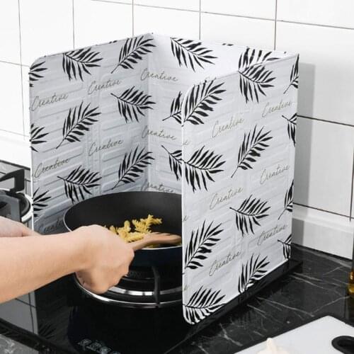 1PC Aluminum Foil Oil Baffle Heat Insulation Board Kitchen Splatter Screen Foldable Frying Pan Oil Splash Protection Screen