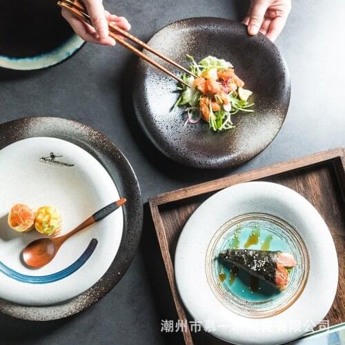 Japanese hand painted reverse side lotus mouth shallow plate flat plate irregular shaped ceramic plate creative large plate