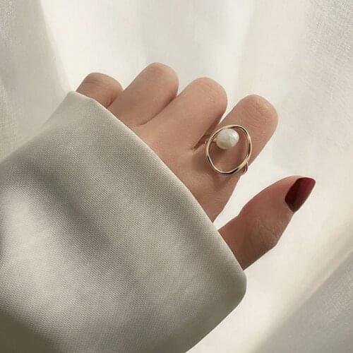 Miuoxion Vintage Inlaid Pearl Ring Fashion Simple and Personality Jewelry For Women Feature Namour Charm Gift All Seasons
