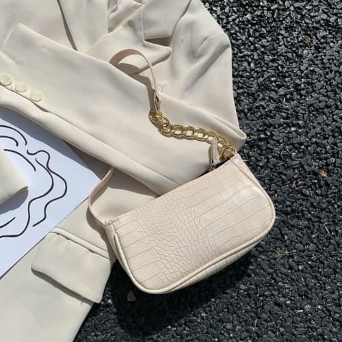 Advanced sense niche bag womens 2020 new fashion Korean net red fashion versatile hand-held one shoulder staff underarm bag