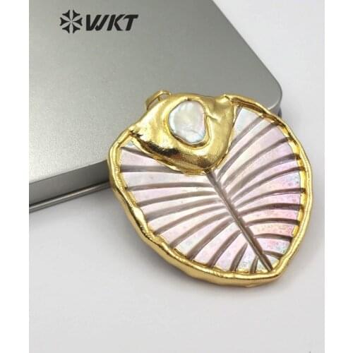 WT-JP100 New!Trendy Leaf Shape Shell Pendant With Gold Trim And Pearl Pendant For Women Jewelry Making Findings About 66mm long