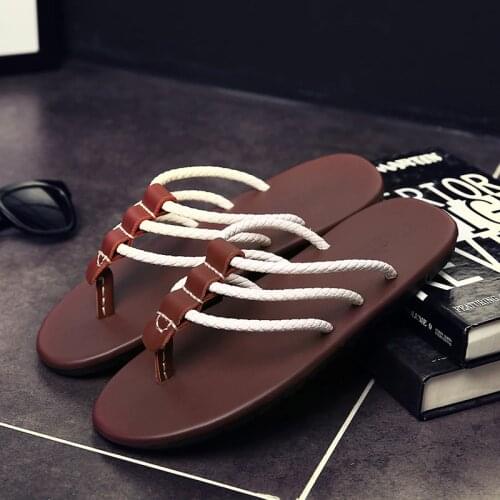 2020 Summer New Sandals men Genuine Leather Slippers Soft Comfortable Beach Slippers Men Casual Cross Outdoor Slides TX152