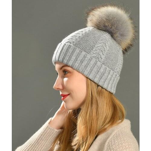 MAOMAOFUR Winter Real Raccoon Fur Pom Pom Hat Women Ladies Wool Knitted Cap With Big Fluffy Fur Pompom Wool Knitted Beanie Hat